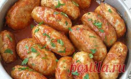 Такой вкусноты из кабачка вы еще не ели. Рецепт проще "пареной репы"

Котлеты из фарша и кабачков


Ингредиенты

    200 г мясного фарша
    кабачок
    2 яйца
    1 ложка манки
    полчайной ложки соли
    масло растительное 


Способ приготовления

    Кабачок помыть, почистить, потереть его. Образовавшийся сок слить. К кабачку добавить фарш, хорошо перемешать, разбить яйцо, добавить манку, посолить.
    Манка нужна для того, чтобы при жарке котлеты не потеряли сочность....
