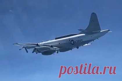 В Белоруссии рассказали о ведущих в стране разведку самолетах США. Заместитель государственного секретаря Совбеза Белоруссии генерал-майор Владимир Арчаков рассказал, что самолеты ВВС ведут разведку на территории страны. Он уточнил, что самолеты ведут оптико-электронную разведку западных районов республики, а также радиоэлектронную разведку на всю глубину территории страны.