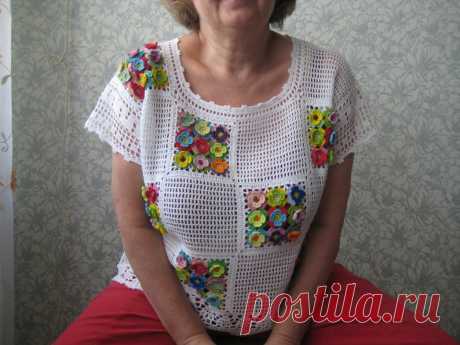 White crochet top with voluminous multi-colored flowers. Ready | Etsy