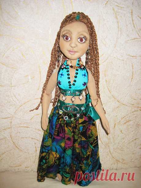 doll, fabric, handmade , doll gift, doll for girl, doll sculpture ,doll collection, doll decor , doll girl, doll American Doll handmade, doll for girl, doll textiles, great gift, doll sculpture , doll American girl, doll collector, doll decor, cloth doll. Height - 50 cm, is made of calico and covered with knit. Being on the stand, can sit, move his hands and feet, knees bent and lokotochki, clothing is removed. The hair is fixed and does not change, made of braids, Zee-Zee...