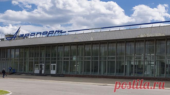В Тамбове сняли ограничения на полеты. В аэропорту Тамбова сняли ограничения на прием и выпуск воздушных судов. Об этом сообщил официальный представитель Росавиации Артем Кореняко в Telegram-канале. По его словам, временные ограничения вводили для обеспечения безопасности ...