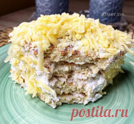 СЫТНЫЙ ТОРТ ИЗ ОВСЯНОБЛИНА С КУРИЦЕЙ И СЫРОМ 🔥🔥🔥
КБЖУ на всю порцию (на фото)
455/35/24/21,5
Овсяные хлопья 30 гр
Яйцо
Молоко 3,2% 50 мл
Куриное филе варёное 50 гр
Сметана 10% 50 гр
Сыр российский 30 гр