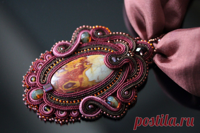 Кулон сутажный | biser.info - всё о бисере и бисерном творчестве