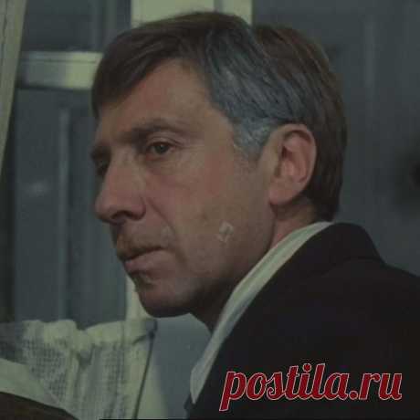 Лучшие роли Сергея Юрского: смотреть «Ищите женщину», «Республика ШКИД», «Маленькие трагедии».