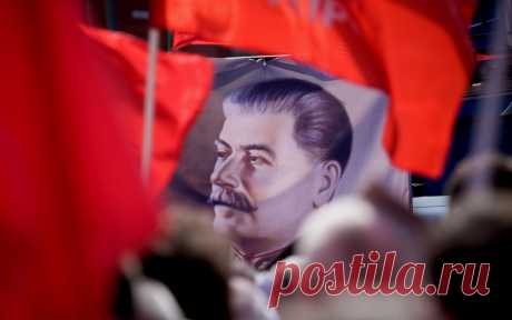 Тайна 1937 года. Зачем Сталин уничтожил революционную элиту | KM.RU
