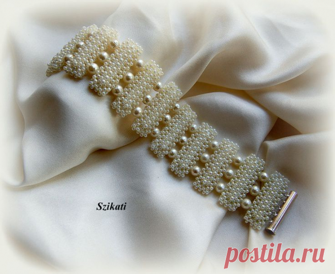 (1) Pearl bracelet | Love beads
