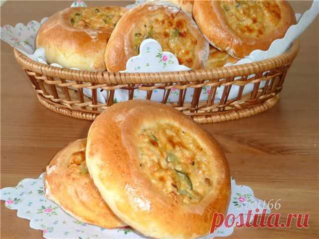 Открытые пирожки с пикантной начинкой Следствие вели.... Рецепт c фото, мы подскажем, как приготовить!