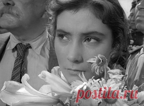 Этот тест посвящен актрисам по имени Татьяна и их киноролям.
15 вопросов этого теста помогут вспомнить фильмы, в которых снимались Татьяны, и интересные факты с ними связанные.
Каждому вопросу соответствует четыре варианта ответа, из которых только один - правильный.
Тест можно пройти анонимно, или записав своё имя.
P.S. Героиням кино и литературы по имени Татьяна будет посвящен отдельный тест.