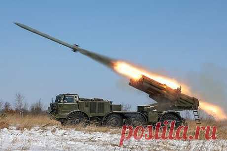 ВСУ обстреляли Горловку из «Ураганов». Вооруженные силы Украины нанесли удары по Горловке из реактивных систем залпового огня (РСЗО) «Ураган». По информации ведомства, огонь велся со стороны Константиновки, всего было выпущено три ракеты. «Зафиксирован обстрел со стороны ВФУ в 01:20 по направлению н. п. Константиновка - н. п. Горловка: выпущено 3 ракеты».