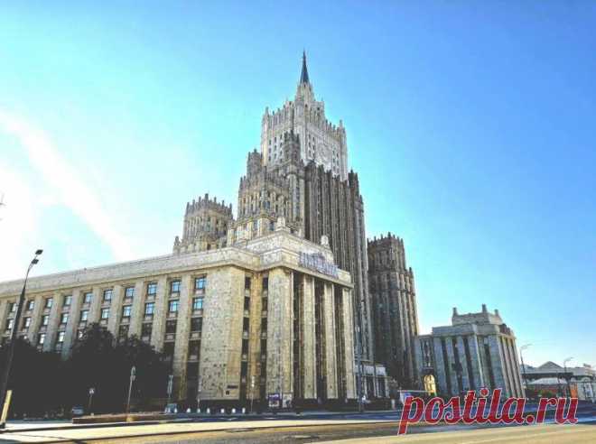 Российское культурное пространство расширяется: журнал МИД России и Ассоциация «ЯРКО» вступают в стратегический союз. Партнёрство откроет новые возможности для продвижения национального наследия.