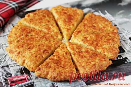 Сырные сконы.
