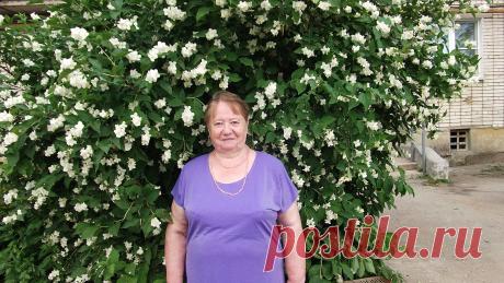 Серёгина Надежда  Михайловна. человек с великой силой воли, активная и интересная женщина,  человек, который не видит мир глазами но чувствует сердцем!