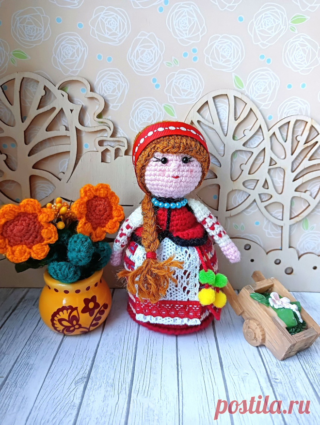PDF Алеся крючком. FREE crochet pattern; Аmigurumi toy patterns. Амигуруми схемы и описания на русском. Вязаные игрушки и поделки своими руками #amimore - маленькая кукла в белорусском национальном костюме, куколка девочки из обычной пряжи.