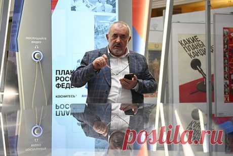 Надеждин подал иск из-за отказа в его регистрации кандидатом в президенты. Политик Борис Надеждин подал иск в Верховный суд (ВС) России из-за отказа Центральной избирательной комиссии (ЦИК) в его регистрации кандидатом в президенты. Уточняется, что юристы штаба подали иск об оспаривании отказа ВС в регистрации на выборах президента, заседание назначено на 21 февраля.