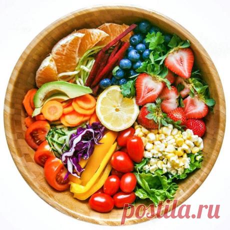 7 коварных продуктов, которые могут стать причиной летних отравлений