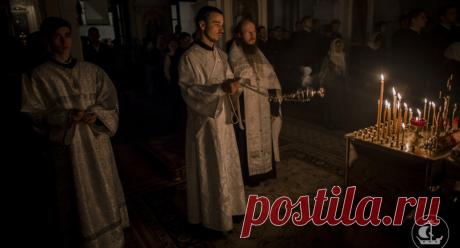 Как поминать усопших? - Православный журнал "Фома" Как поминаь усопших? В какие дни поминают умерших? Можно ли отпевать самоубийц? Каr молиться об усопших родителях? Специально к Радонице протоиерей Игорь ФОМИН ответил на самые распространенные вопросы о том как правильно поминать усопших.