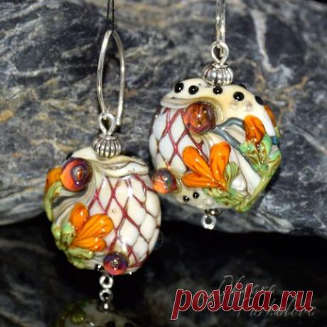 Украшения, выплавленные из стекла. Мастер Оксана Пужалова