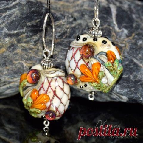 Украшения, выплавленные из стекла. Мастер Оксана Пужалова