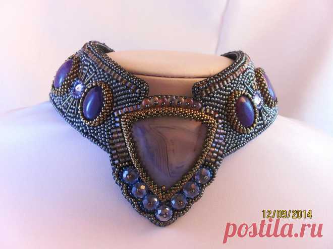 Я ЛЮБЛЮ ВАС - БИСЕРИНКИ Колье-стойка | biser.info - всё о бисере и бисерном творчестве