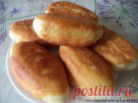 Жареные пирожки из теста на сметане с яблоками