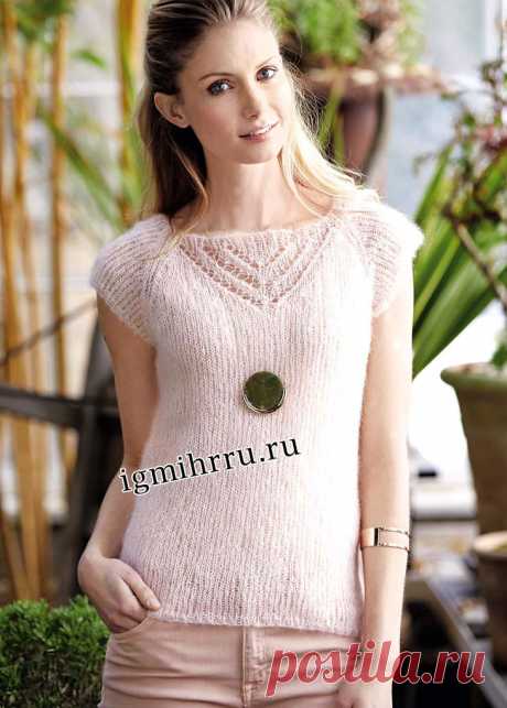 Легкий мохеровый топ с ажурной кокеткой. Вязание спицами