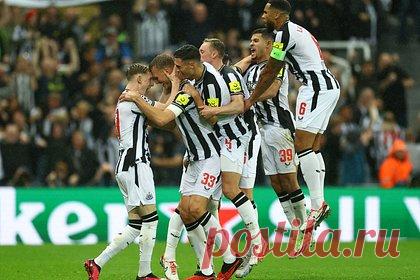 «Ньюкасл» разгромил ПСЖ в матче Лиги чемпионов. Английский «Ньюкасл Юнайтед» одержал разгромную победу над французским ПСЖ в матче второго тура группового этапа Лиги чемпионов сезона-2023/2024. Встреча завершилась со счетом 4:1 в пользу хозяев. Голами у победителей отметились Мигель Альмирон, Дэн Берн, Шон Лонгстафф и Фабиан Шер.