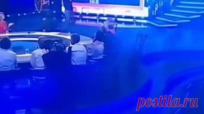 Казах из Оренбурга Рахман Сатиев взорвал публику своим пением 🎤