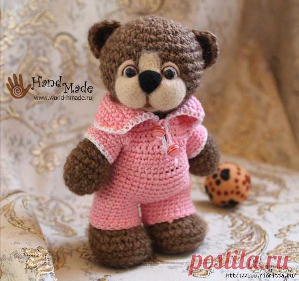 вязаный мишка с приваляной мордочкой