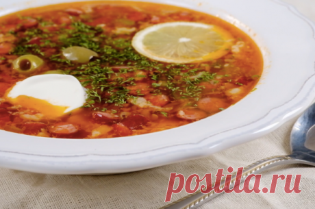 Наваристая сборная солянка с копченостями: фото и видеорецепт | Fresh Recipes | Яндекс Дзен