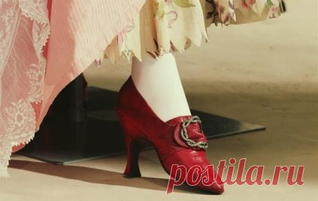 Любопытные факты о высоких каблуках, которые первыми носили мужчины