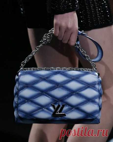 Коллекция prêt-à-porter весна-лето 2015 от LOUIS VUITTON