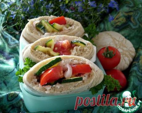 Хлеб пита с ржаной мукой и овощной начинкой - кулинарный рецепт