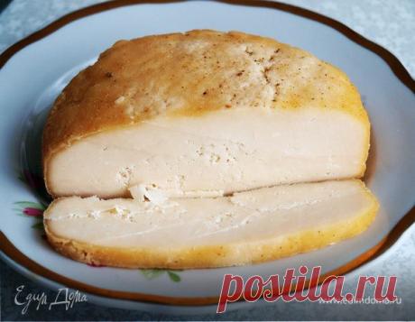 Сыр твердый домашнего приготовления. Ингредиенты: соль морская, молоко 4%, соль Добрый день, любителям твёрдого сыра! Описываемый рецепт, предназначен любителей повозиться с приготовлением. Указанные ингредиенты расчитаны на приготовление 300 гр. сыра, из простого молока, без добавок яиц, масла и тп.. Молоко берётся 3,8-4,0 % жирности, без добавок порошкового молока. После варки сыра, вся масса выдерживается под прессом (нагрузка увеличивается постепенно) и достигает 15 кг...