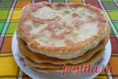 Лепешки с чесноком в мультиварке