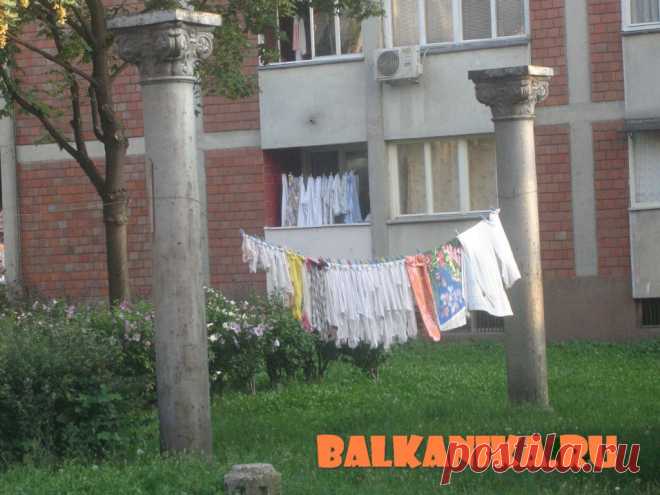 Жизнь в Черногории: какая она на самом деле?! | Балканика.ру
Приезжая заграницу, не забывайте пословицу «Везде хорошо, где нас нет». Я не хочу этим сказать, что жизнь в Черногории невыносима, но она не так радужна, как видят её туристы, приехавшие на 2 недели с кучей бабла в карманах.