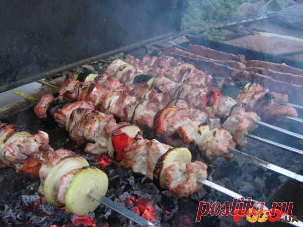 Шашлык из свинины с киви - Кулинарные рецепты на Food.ua