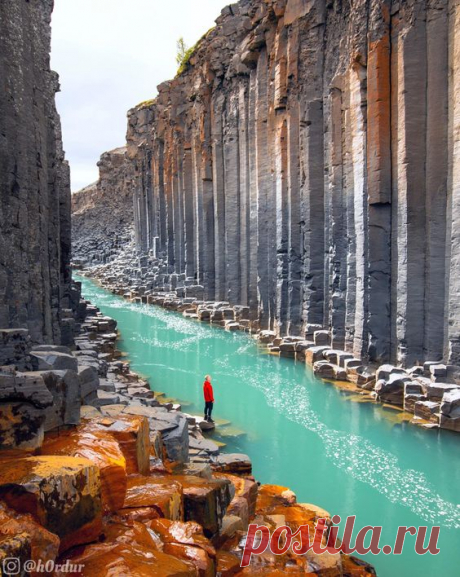 🔥 Epic basalt canyon in Iceland 🔥 - Instagram: @h0rdur