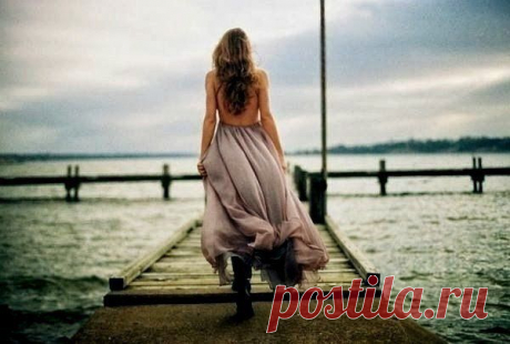 Когда долго любишь — это перестают замечать. Когда долго прощаешь — этим начинают пользоваться. ...