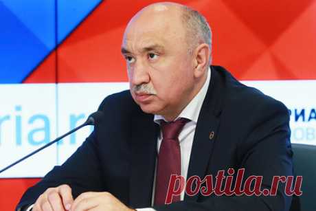 ФСБ задержала ректора Казанского университета по делу об убийстве депутата. Ректор Казанского федерального университета Ильшат Гафуров задержан в ходе спецоперации сотрудников Федеральной службы безопасности России по делу об убийстве депутата и бизнесмена Айдара Исрафилова, которое было совершено 28 августа 1999 года. Об этом «Ленте.ру» рассказал источник.