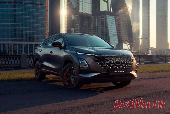 Внедорожник Omoda 5: салон, комплектация, фото