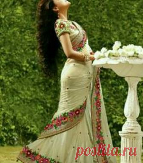 Buy Off white embroidered georgette saree with blouse Online Color  : As Shown In Image
Collection: Designer Saree
Saree fabric : Georgette Saree
Blouse  Fabric : Dhupion Silk
Blouse Length : 0.80 Mtrs
Saree Length : 5.5 Mtrs
Supported size : max upto 42"
Stiching Type : BLouse Unstitched. 
Occasion: Festival , Function
Work : Embroideried
Time to Ship: Ready To Ship
Wash Care: Recommends Dry Wash Only