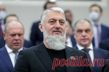 Депутат Госдумы от Чечни счел справедливым избиение Журавеля сыном Кадырова. Избиение сыном главы Чечни Рамзана Кадырова арестованного по обвинению в поджоге Корана Никиты Журавеля является справедливым. Такое мнение выразил депутат Госдумы от Чечни Адам Делимханов. Парламентарий пояснил, что в России делается все для обеспечения прав верующих всех конфессий.