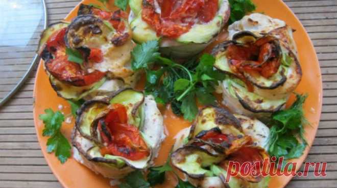 Куриные рулетики-розочки — вкусно, сытно и красиво!