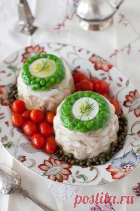 Заливное из курицы с яйцом и горошком - Кулинарный рецепт - Повар в доме