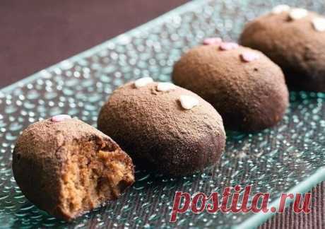 Пирожное "Шоколадная картошка" | Я у мамы кулинар! Ингредиенты: — 800гр. песочного печенья — 1 банка сгущенного молока — 1 упаковка сливочного масла — 5ч. ложек какао порошка — 1ст. ложка коньяка Приготовление: Смешиваем сгущенное молоко со сливочным маслом. Добавляем...