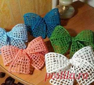 Ручки вяжут и шьют | Вязание и рукоделие Схема ажурного бантика крючком 🎀
Яркие, лёгкие, нарядные — они мгновенно вызывают улыбку.

Для работы лучше выбрать хлопковую пряжу (например, YarnArt Violet, Пехорка Успешная, Ирис), крючок — №1–1.25, чтобы получить аккуратную и упругую форму.

Важно: для того чтобы бантик держал форму, его можно немного накрахмалить или сбрызнуть водным раствором клея ПВА.

 #вязание • #бант