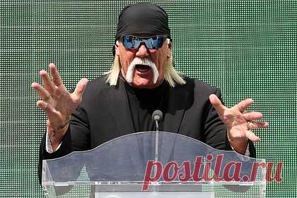 Легендарный рестлер Халк Хоган похудел на 18 килограммов и рассказал о диете. Американский рестлер, актер и телеведущий Халк Хоган полностью изменил образ жизни, отказался от алкоголя и сбросил 18 килограммов. Внести корректировки в режим питания его заставили проблемы со здоровьем из-за полученных на ринге травм. Ветеран рестлинга за последние десять лет перенес 25 операций.