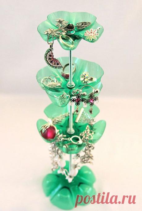 Что можно сделать из пластиковых бутылок...