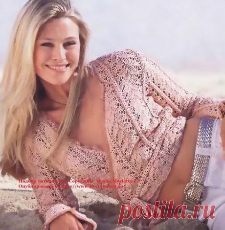 Нежный ажурный жакет с запахом спицами к весне.