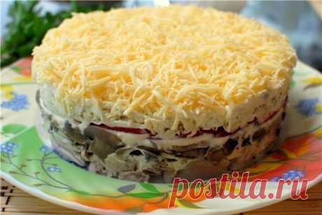 Салат "Тоска"

Салат «Тоска».Очень вкусный салат с шампиньонами и курицей,прекрасно дополнит ваше праздничное меню.Название салат получил от популярной итальянской оперы-«Тоска»-Джакомо Пуччини.

Ингредиенты:
Показать полностью…